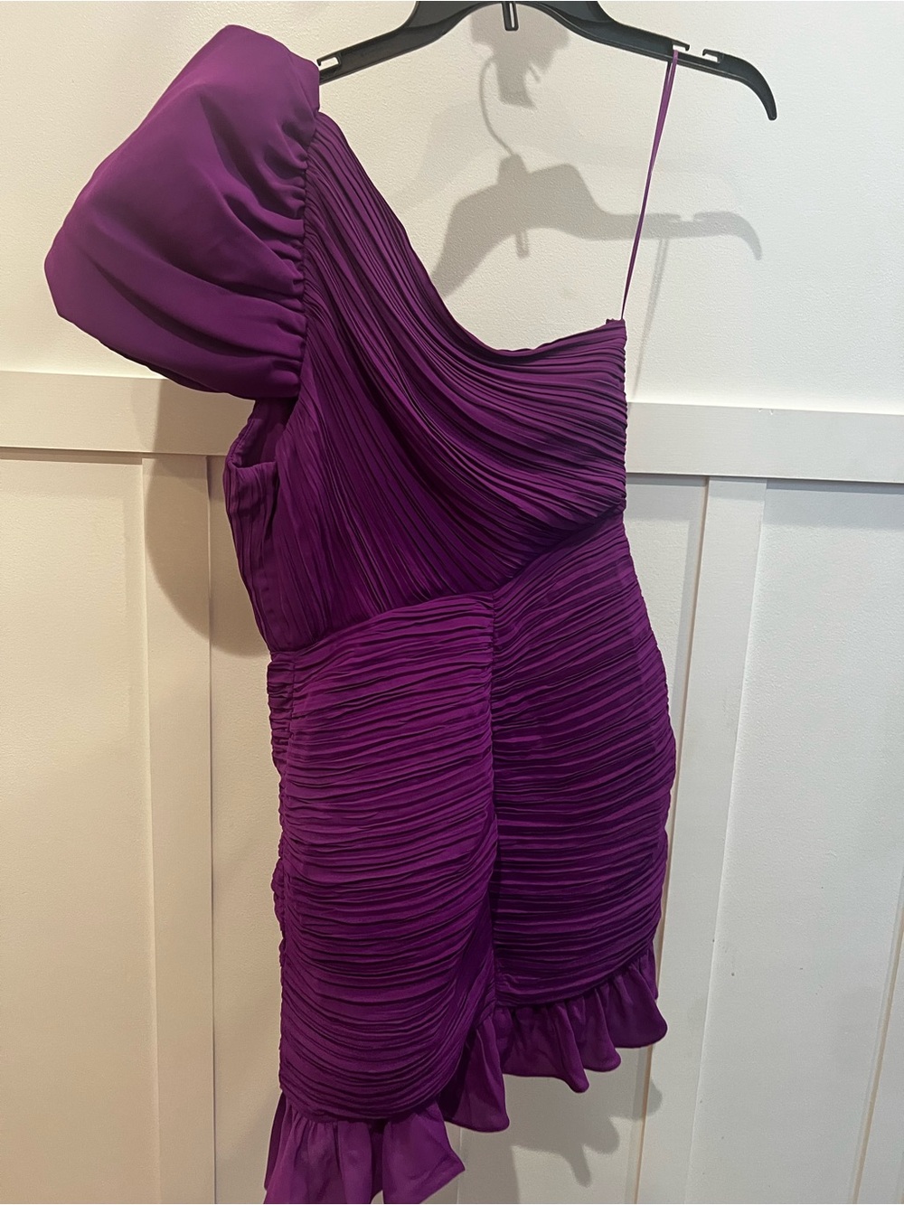 Express One-Shoulder Purple Ruffled Mini Dress - Picture 3 of 6